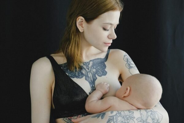 Breastfeeding vs Formula: An Honest, Judgment-Free Guide